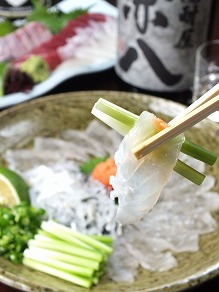画像:飲み放題付き 5800円 ふぐコース料理 ※季節限定 11月〜 (前日までのご予約/2名様より)